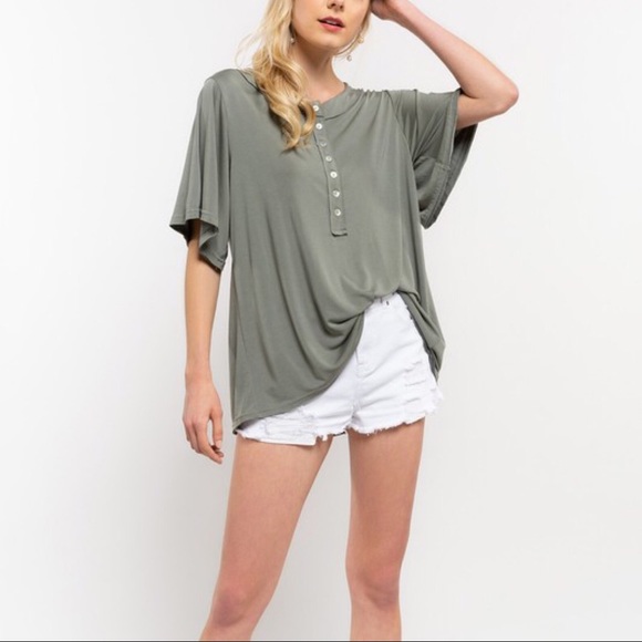 CLEARANCE-NO OFFERS‼️Softest Henley Ever-Sage - Picture 3 of 5